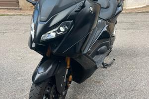 YAMAHA TMax 560 Tech max