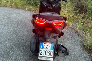 xmax 125 2022