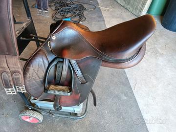 Sella da equitazione per salto