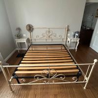 Letto ferro battuto con comodini