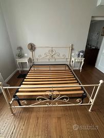 Letto ferro battuto con comodini