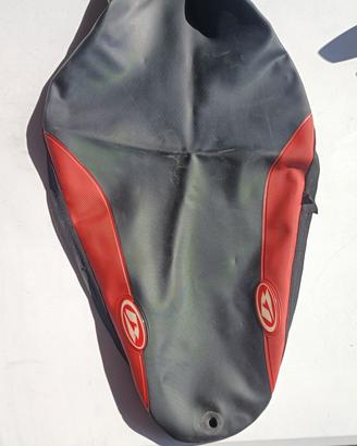 coprisella beta originale nero e rosso