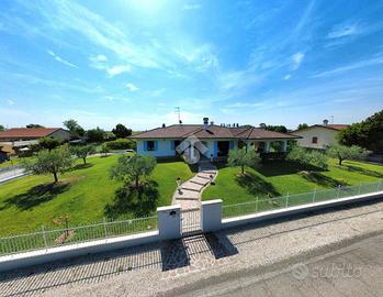 VILLA SINGOLA A CURTATONE