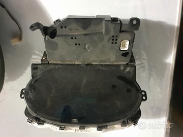 quadro strumenti toyota yaris 2002