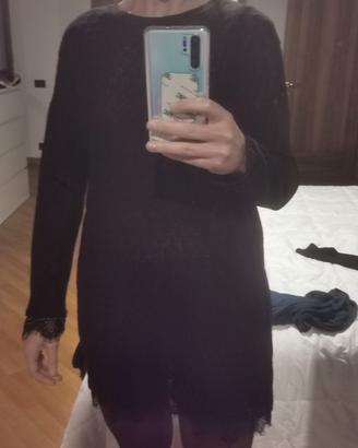 vestito nero traforato