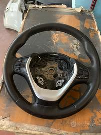 Bmw serie 1 anno 2013 volante originale