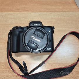 CANON EOS M50