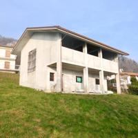 Fabbricato indipendente con ampio scoperto