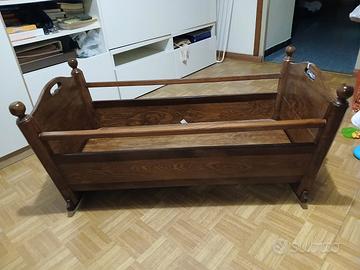 Culla in legno per bambini