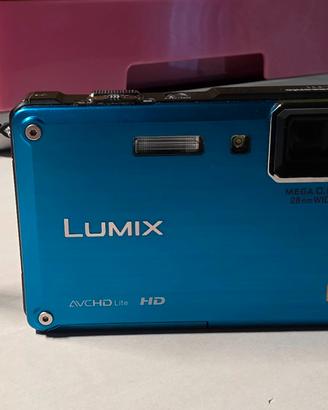Macchina fotografica compatta Lumix DMC-FT1 blu