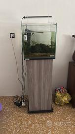 acquario da 50blt. completo di mobile