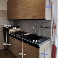 Cucina completa di elettrodomestici