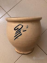 Vaso da notte antico dì terracotta