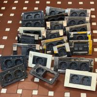 Lotto di Placche, Prese e Interruttori Vimar