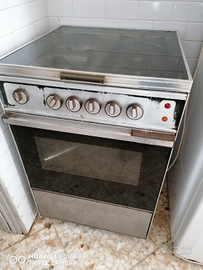 Cucina a gas con forno