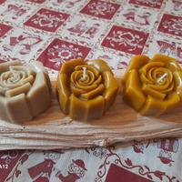 3 candele a forma di rosa in pura cera d'ape