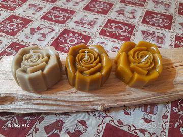 3 candele a forma di rosa in pura cera d'ape