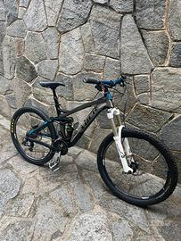 MTB Trek Full Suspension