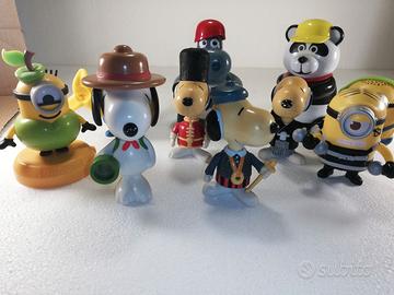 Set di personaggi della serie McDonald's.  - Inclu