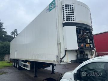 Semirimorchio Frigo Rolfo Con Problemi Alla Testat