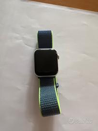 Apple watch SE (41mm) Silver