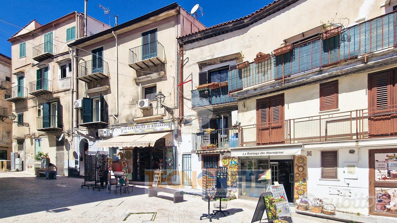 5 LOCALI A MONREALE - Vista 3