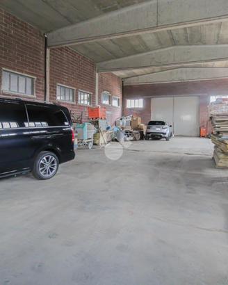 CAPANNONE A CASTELCOVATI