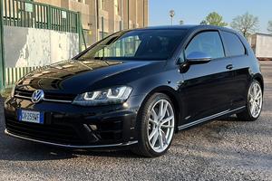 Volkswagen Golf 7 R 2.0