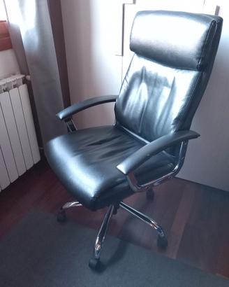 Sedia imbottita per ufficio o lavoro da remoto