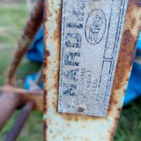 Aratro nardi per cingolato