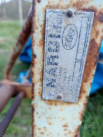 Aratro nardi per cingolato