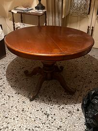 Tavolo rotondo da restaurare