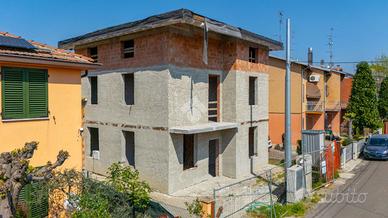 CASA SEMINDIPENDENTE A CARPI