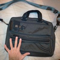 Borsa a tracolla Piquadro HW0041 ampia e spaziosa