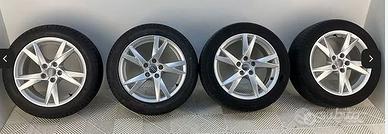 Cerchi e gomme 17 per Audi A4