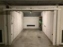 box-auto-in-park-cologna