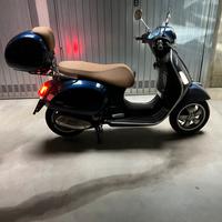 Vespa gts 300 hpe e5 blu energia