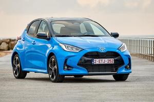 TOYOTA Yaris 1.5 Hybrid 5 porte Active