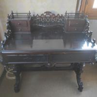 Scrivania stile barocco