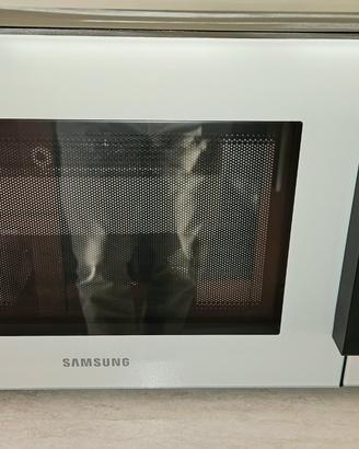 Samsung Microonde Grill 23L – NUOVO