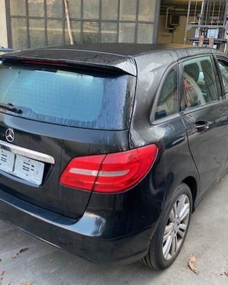 Ricambi Mercedes Classe B 180 2014 1595cc TB 27091