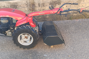 Trattore motocoltivatore