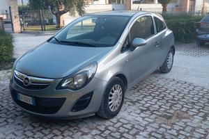 Opel corsa. 