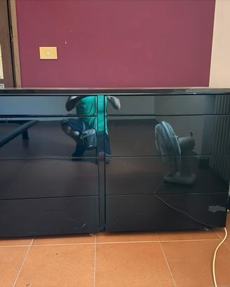 Cassettiera nero lucido
