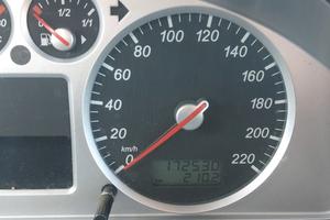 Ford Galaxy 1.9- 150 cavalli