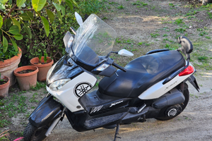 Yamaha Xmax 250