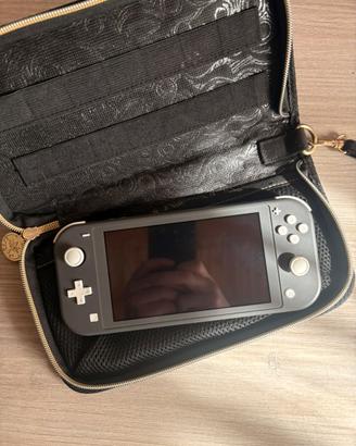 Nintendo Switch Lite con Custodia Zelda