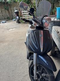 PIAGGIO BEVERLY TOURER 250