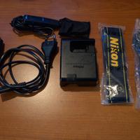 Nikon D7200 + 4 Obiettivi & accessori