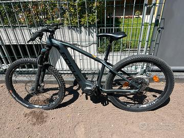 Mountain bike elettrica marca focus taglia M